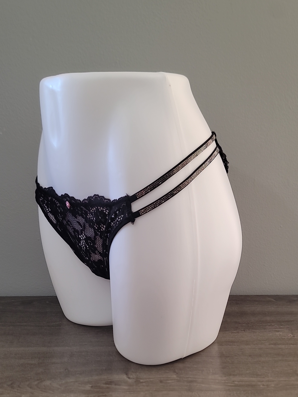 Victoria's Secret Dream Angel's Twinkle Shine Strap Lace Brazilian Panty LARGE